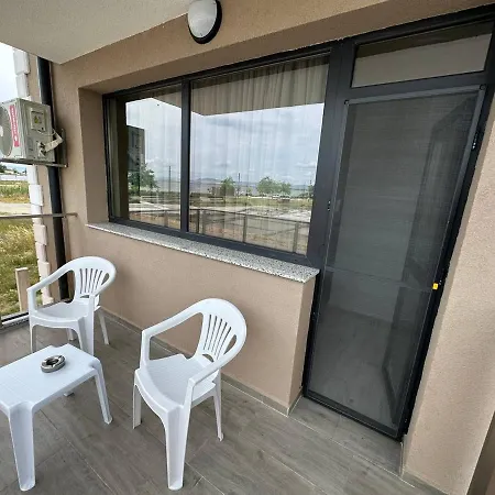 Apartamento And Pomorie